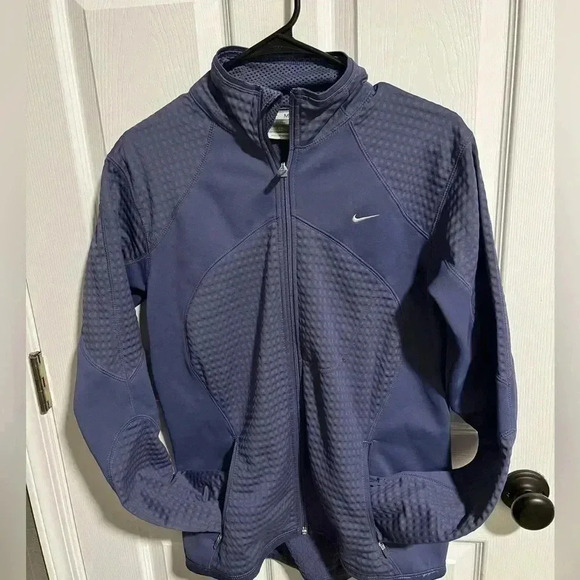 NIKE FIT THERMA JACKET - SIZE M - Picture 1 of 3